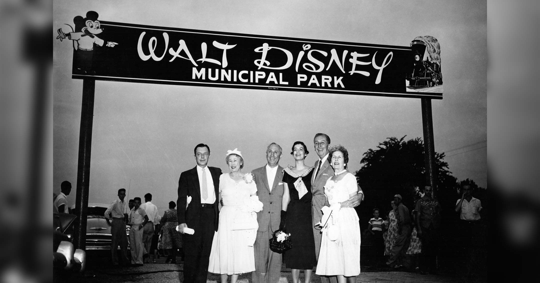 Walt Disney Park and Swimming Pool Downtown Marceline Foundation